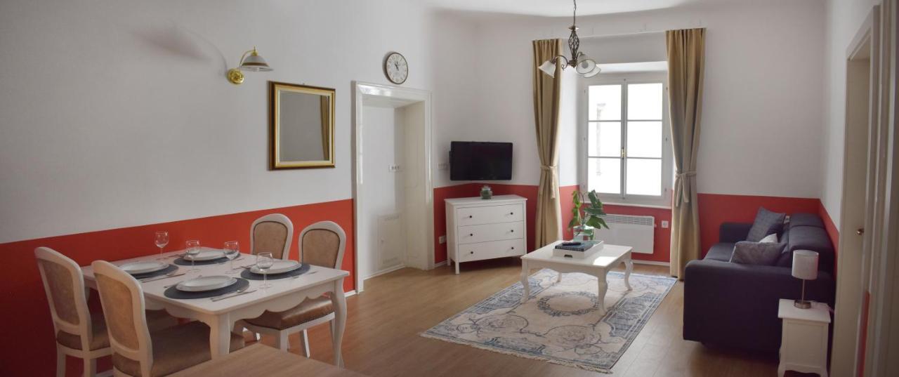 Vitez Apartment II Ljubljana Bagian luar foto